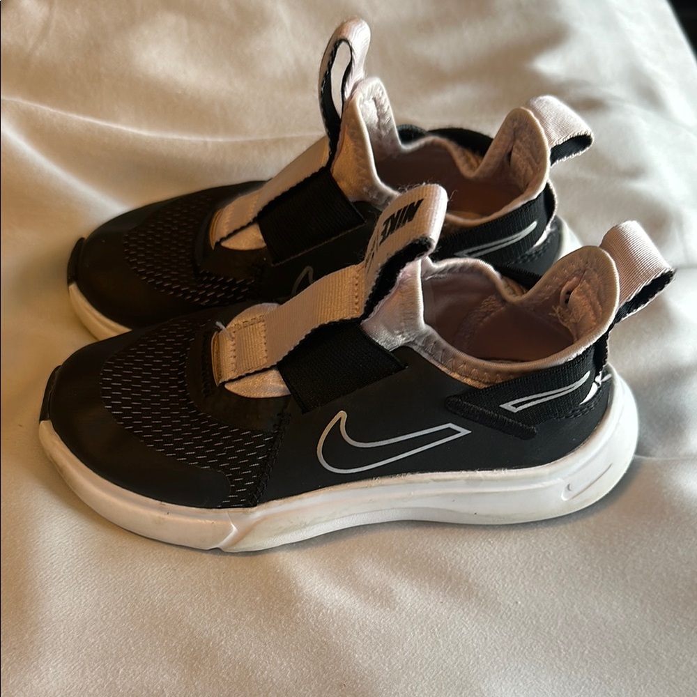 Nike Kids Black and Purple Athletic Shoes